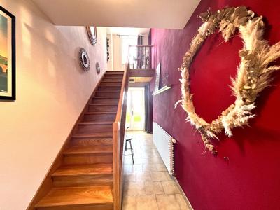 Maison - 235 m² - 6 pièces