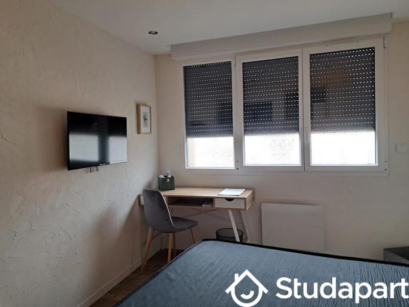 Chambre - 10 m² - 1 pièce