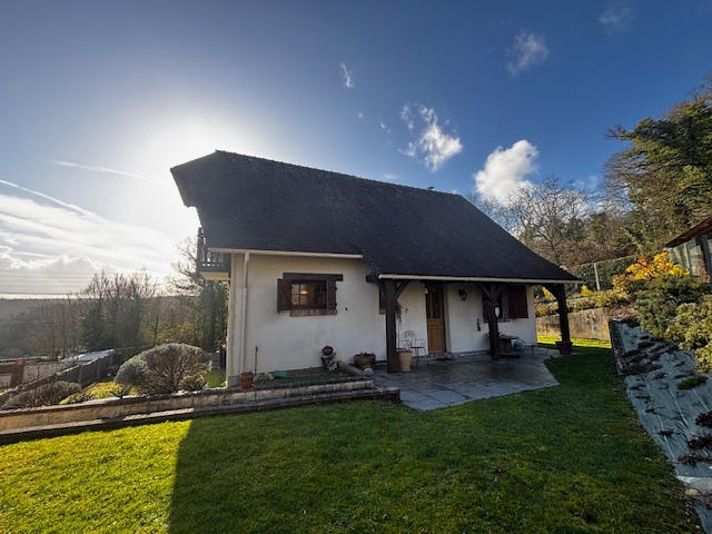 Propriété - 124 m² - 5 pièces