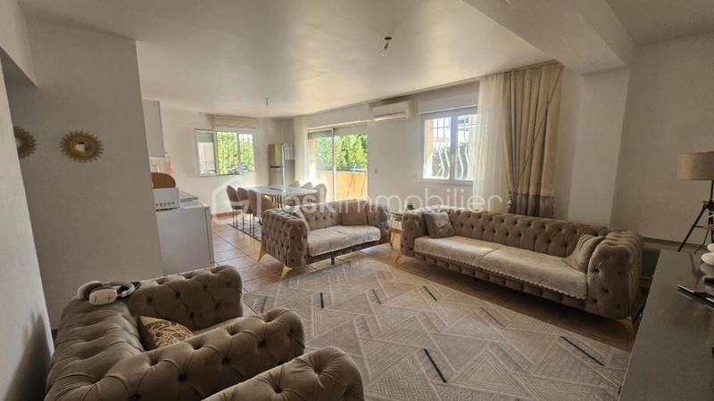 Appartement - 67 m² - 3 pièces