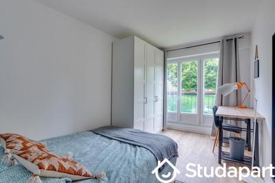 Chambre - 11 m² - 1 pièce