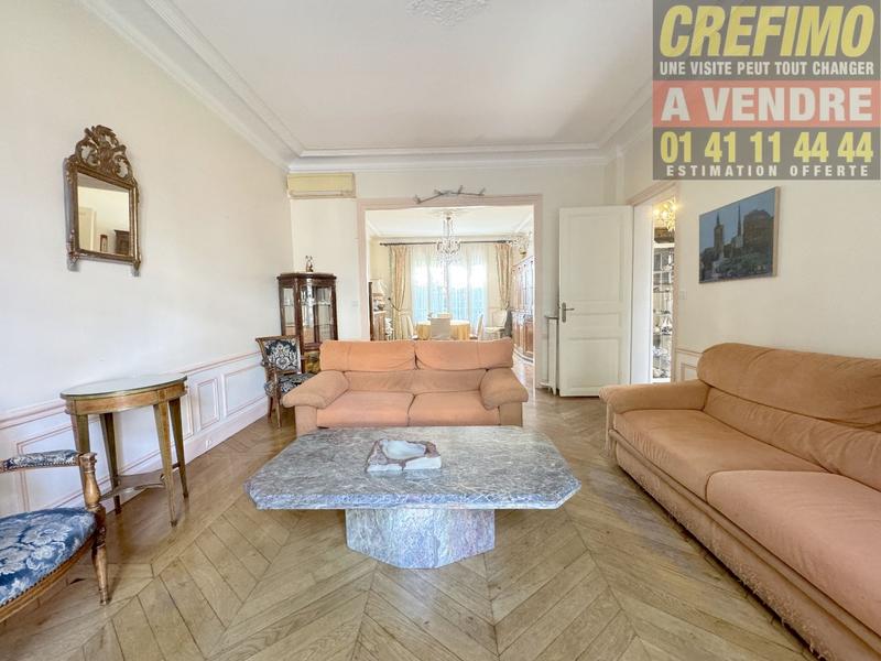 Maison - 190 m² - 8 pièces