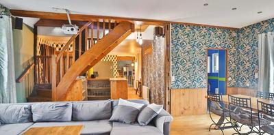 Maison - 147 m² - 8 pièces