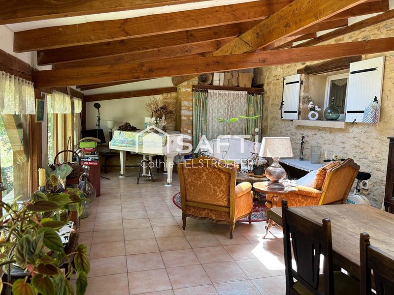 Maison - 138 m² - 6 pièces