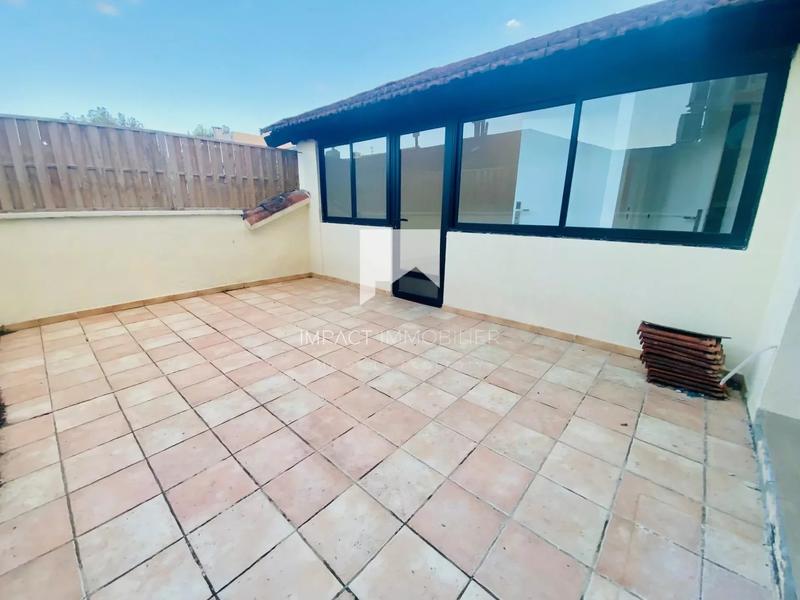 Appartement - 90 m² - 4 pièces