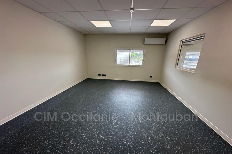 Local commercial - 294 m²