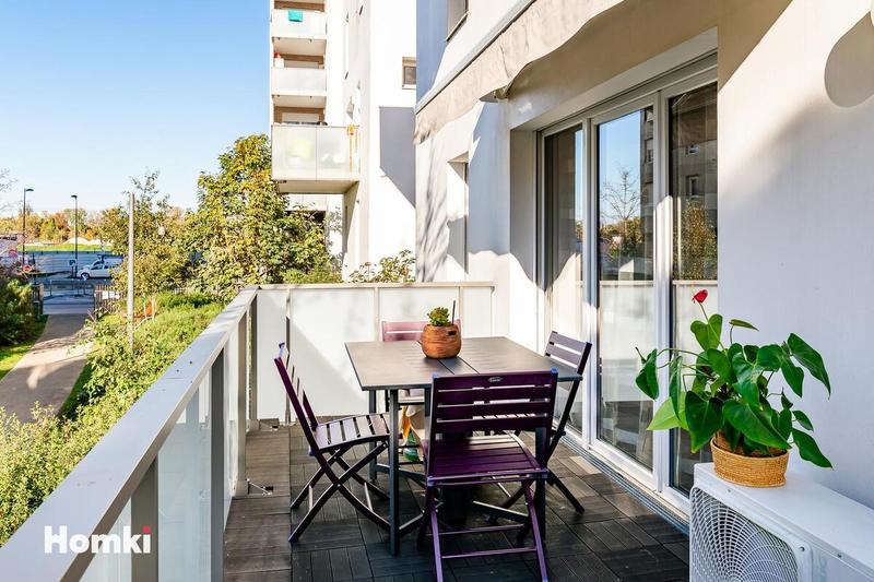 Appartement - 98 m² - 5 pièces