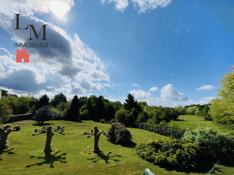 Villa - 295 m² - 10 pièces