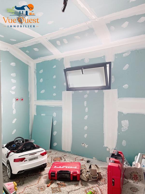 Maison - 96 m² - 4 pièces