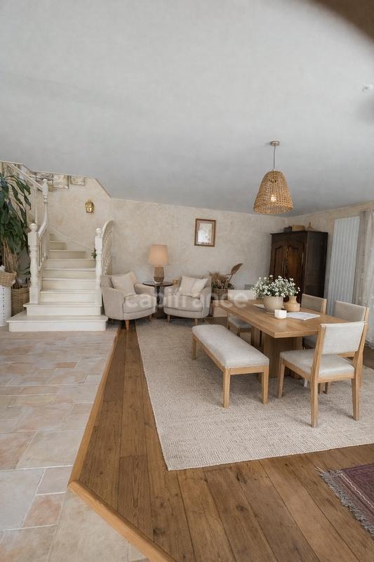 Maison - 178 m² - 7 pièces