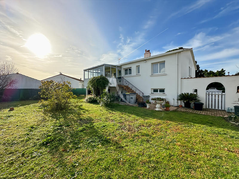 Maison - 136 m² - 6 pièces