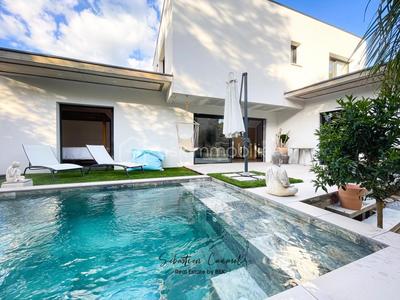 Maison d'architecte - 161 m² - 7 pièces