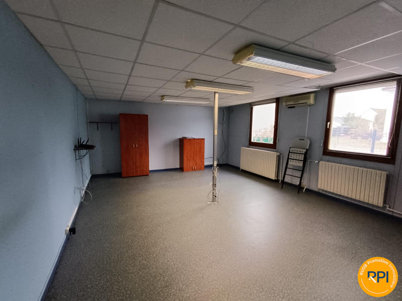 Local commercial - 2 682 m² - 8 pièces