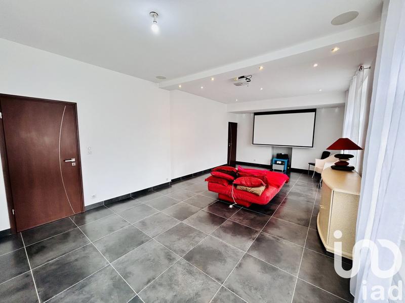 Maison de village - 360 m² - 10 pièces