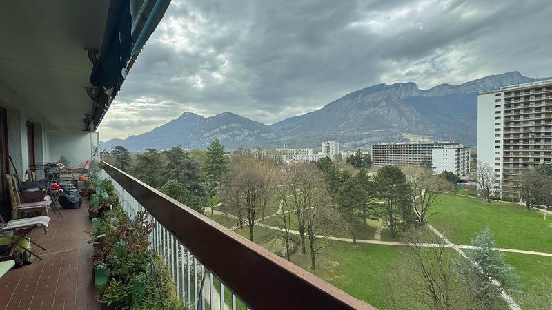 Appartement - 102 m² - 5 pièces