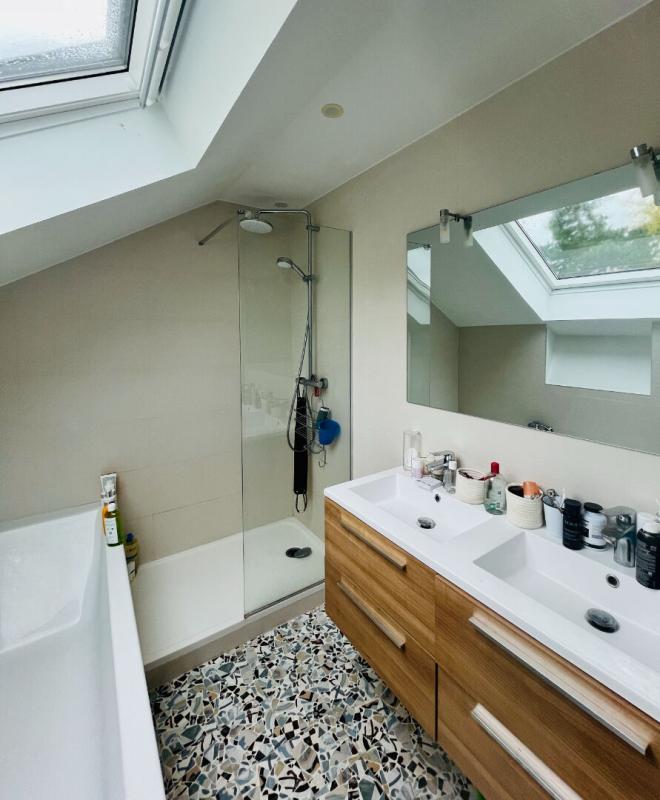 Maison - 144 m² - 6 pièces