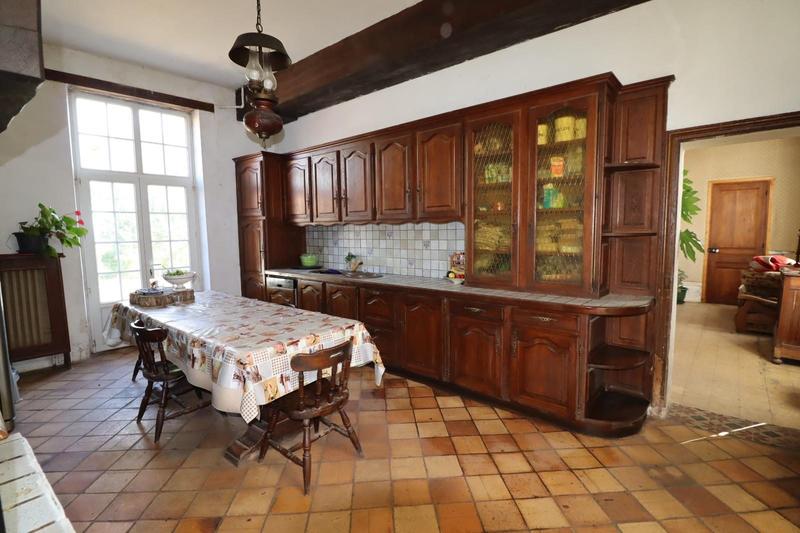 Maison - 237 m² - 10 pièces