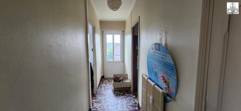 Local d'activité / Entrepôt - 129 m² - 7 pièces