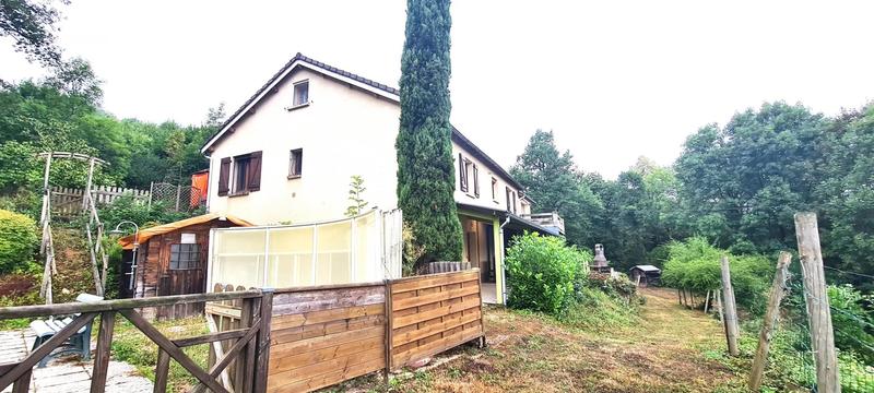 Maison - 240 m² - 12 pièces