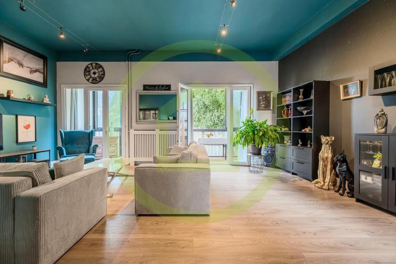 Appartement - 120 m² - 5 pièces