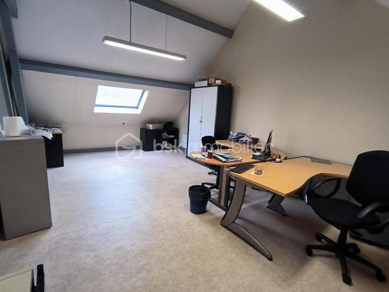 Local commercial - 161 m² - 6 pièces