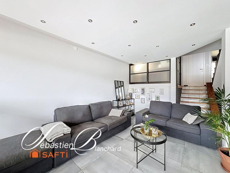 Appartement - 104 m² - 4 pièces