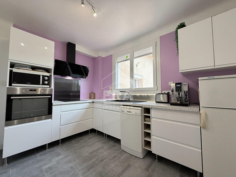 Maison - 184 m² - 6 pièces