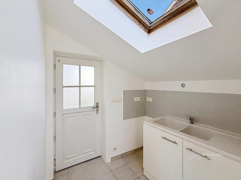 Maison - 94 m² - 5 pièces