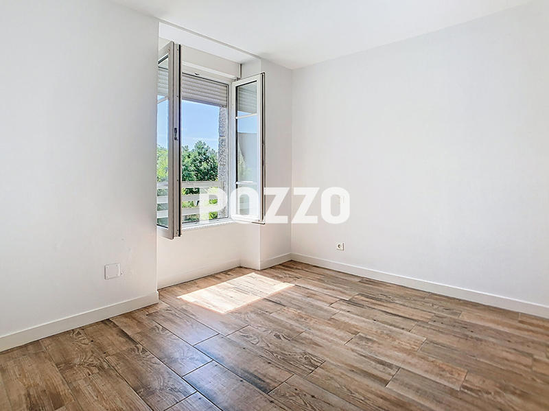 Maison - 103 m² - 4 pièces