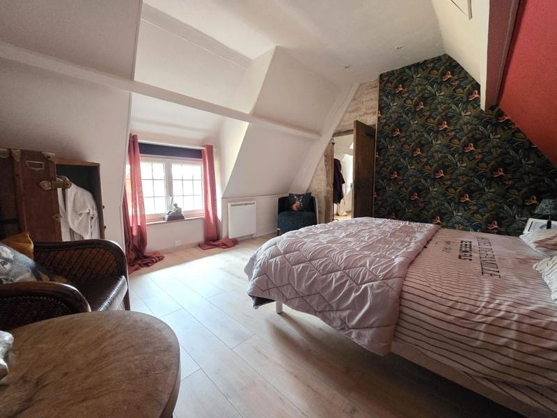 Maison ancienne - 148 m² - 8 pièces