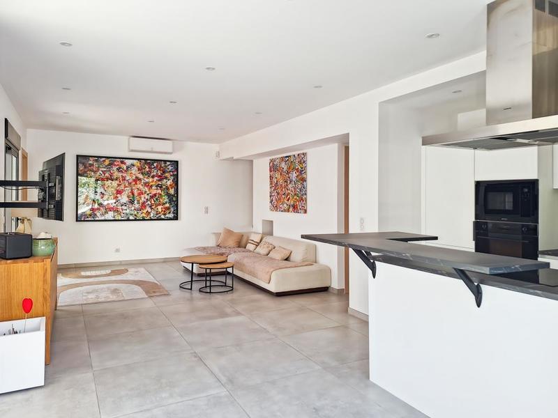 Villa - 104 m² - 4 pièces