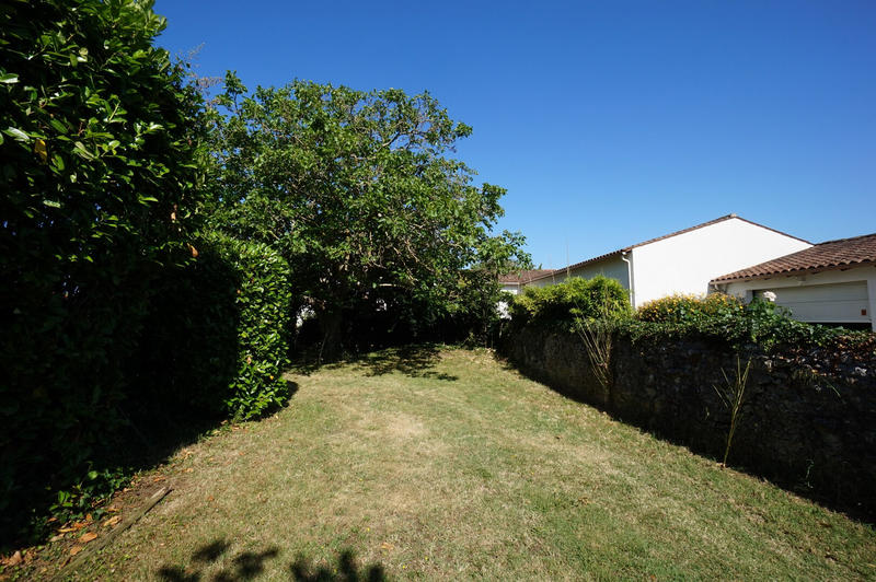 Terrain - 1 836 m²