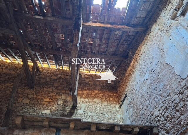 Maison ancienne - 124 m² - 2 pièces