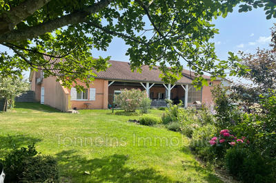 Maison - 375 m² - 8 pièces