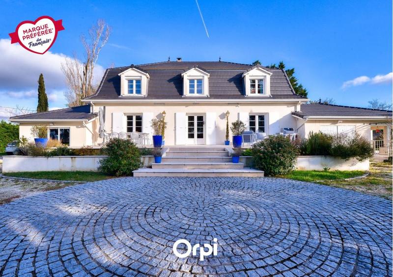 Maison - 285 m² - 6 pièces