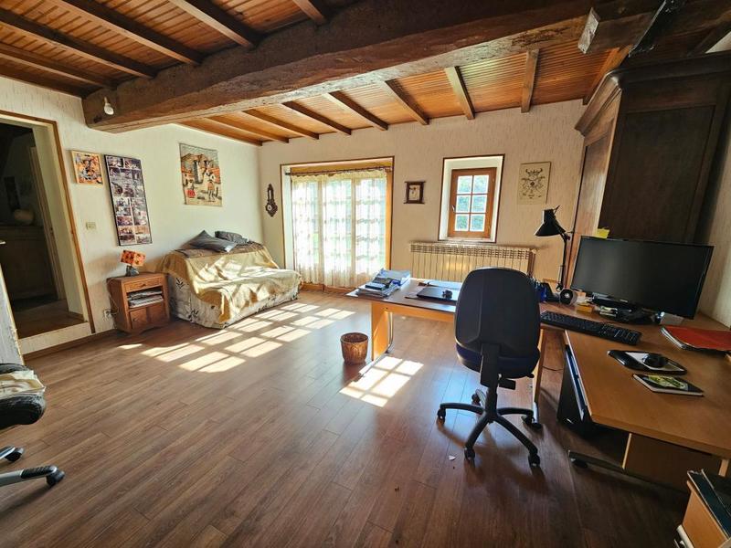 Maison - 251 m² - 6 pièces