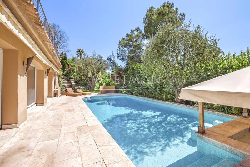 Villa - 430 m² - 9 pièces