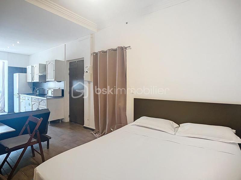 Studio - 27 m² - 1 pièce