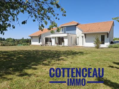 Pavillon - 170 m² - 8 pièces