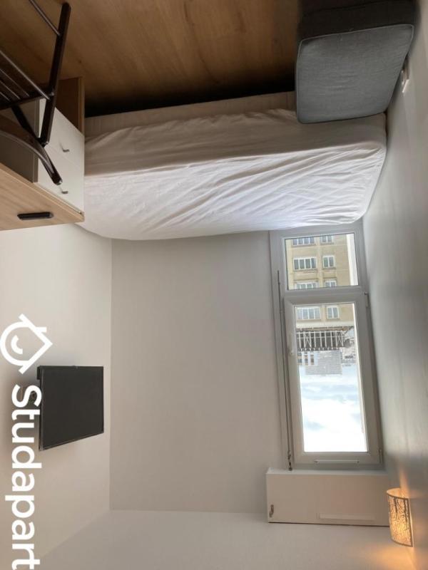 Chambre - 11 m² - 1 pièce