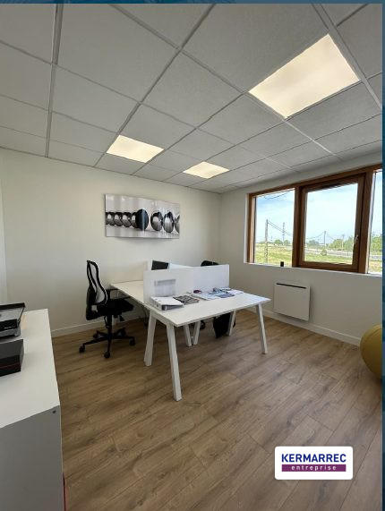 Bureau - 146 m²