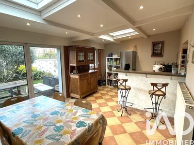 Maison - 121 m² - 5 pièces