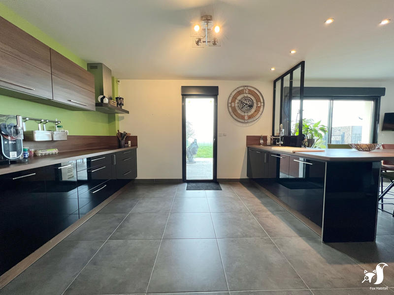 Maison - 255 m² - 7 pièces