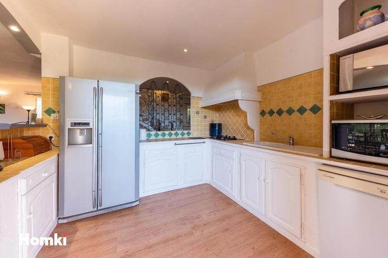 Villa - 185 m² - 5 pièces