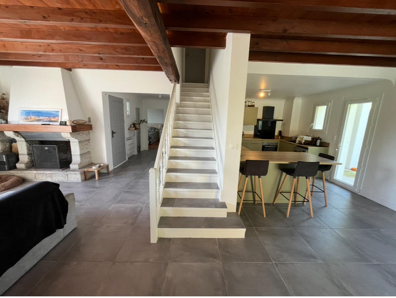 Maison - 180 m² - 6 pièces