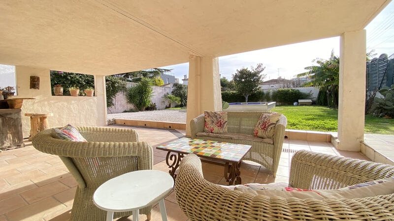 Maison - 137 m² - 8 pièces