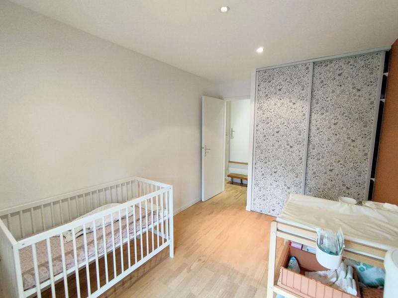 Appartement - 100 m² - 5 pièces