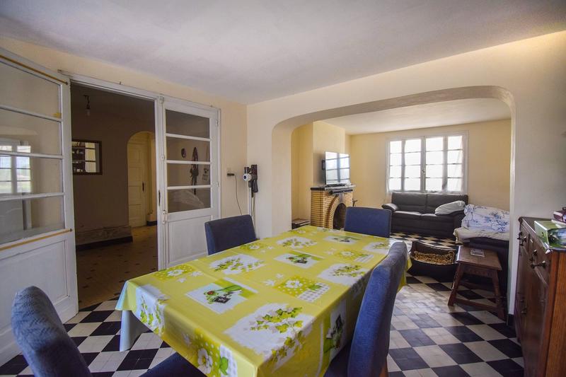 Maison traditionnelle - 156 m² - 7 pièces