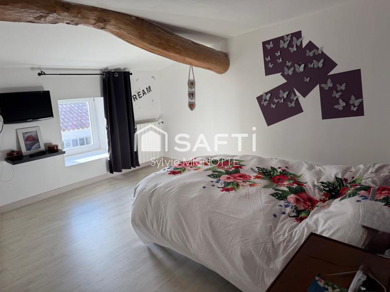 Maison - 230 m² - 9 pièces