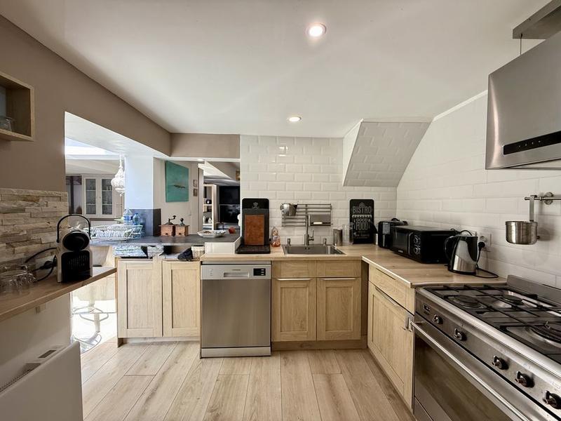 Maison de ville - 237 m² - 8 pièces